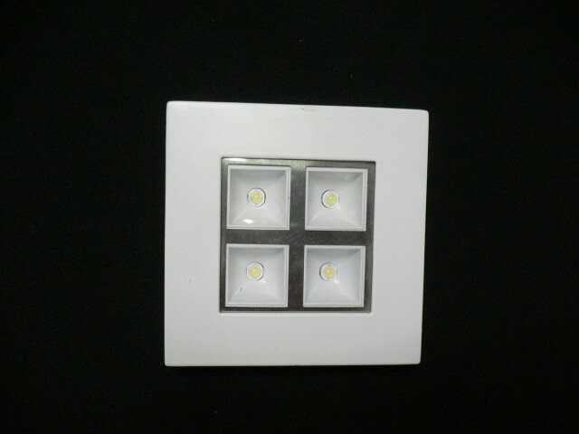 019/4W LED6000K WT+CR (50) АКЦИЯ светильник потолочный