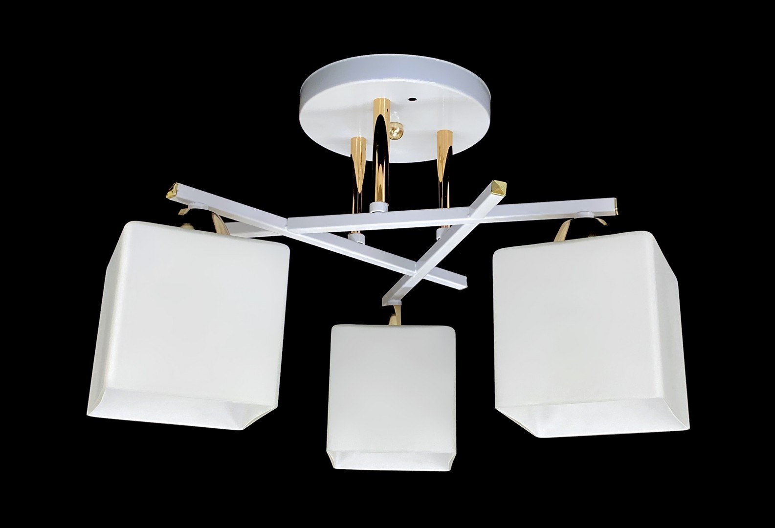 ДС6824D/3 WH+FG (4) светильник потолочный