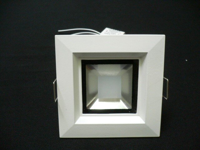 022/5W LED6000K WT+BK+CR (100) АКЦИЯ светильник потолочный